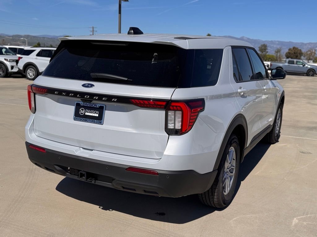 New 2026 Ford Explorer Active image 12