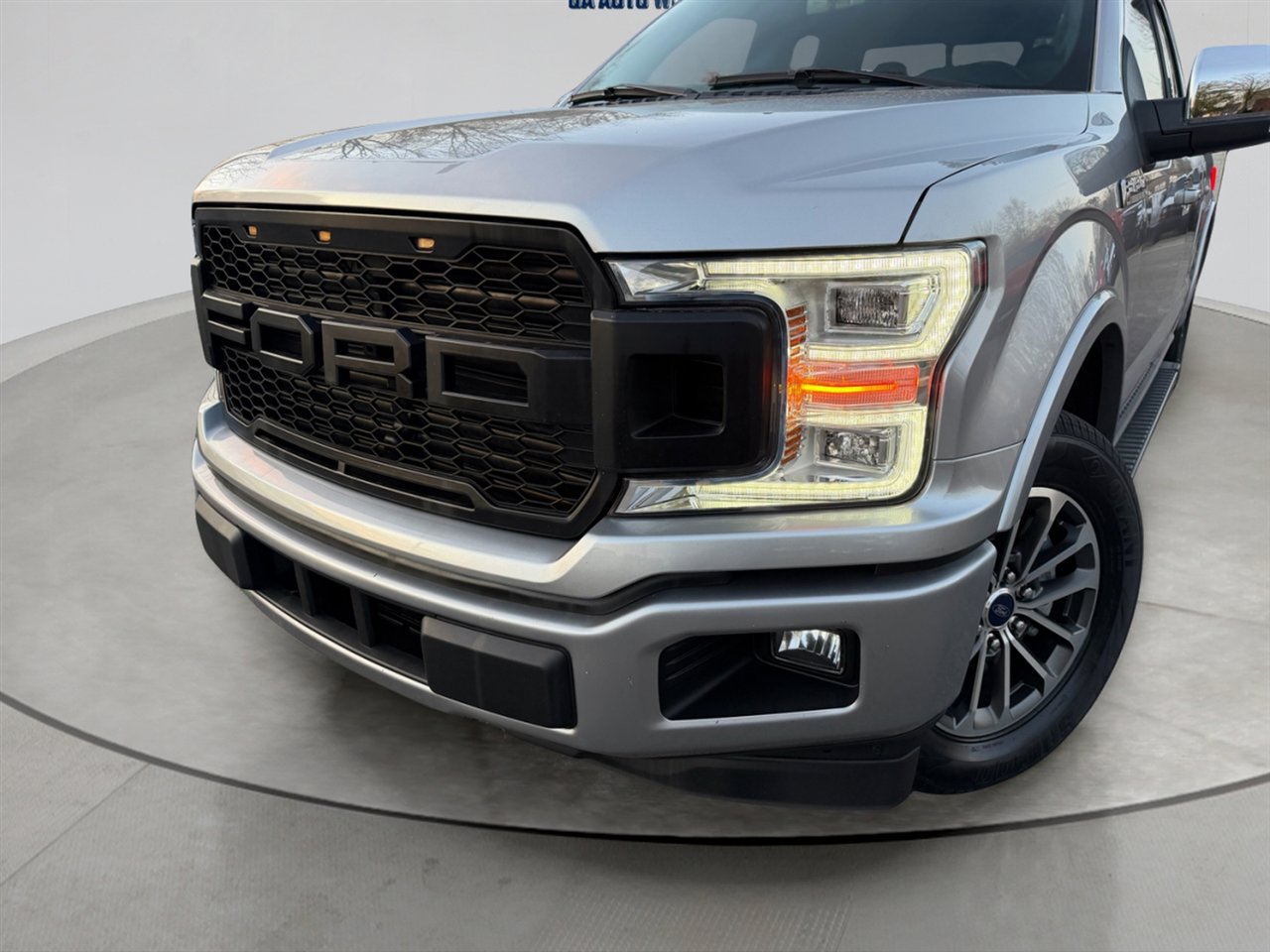 Used 2020 Ford F150 Lariat w/ Equipment Group 502A Luxury image 2