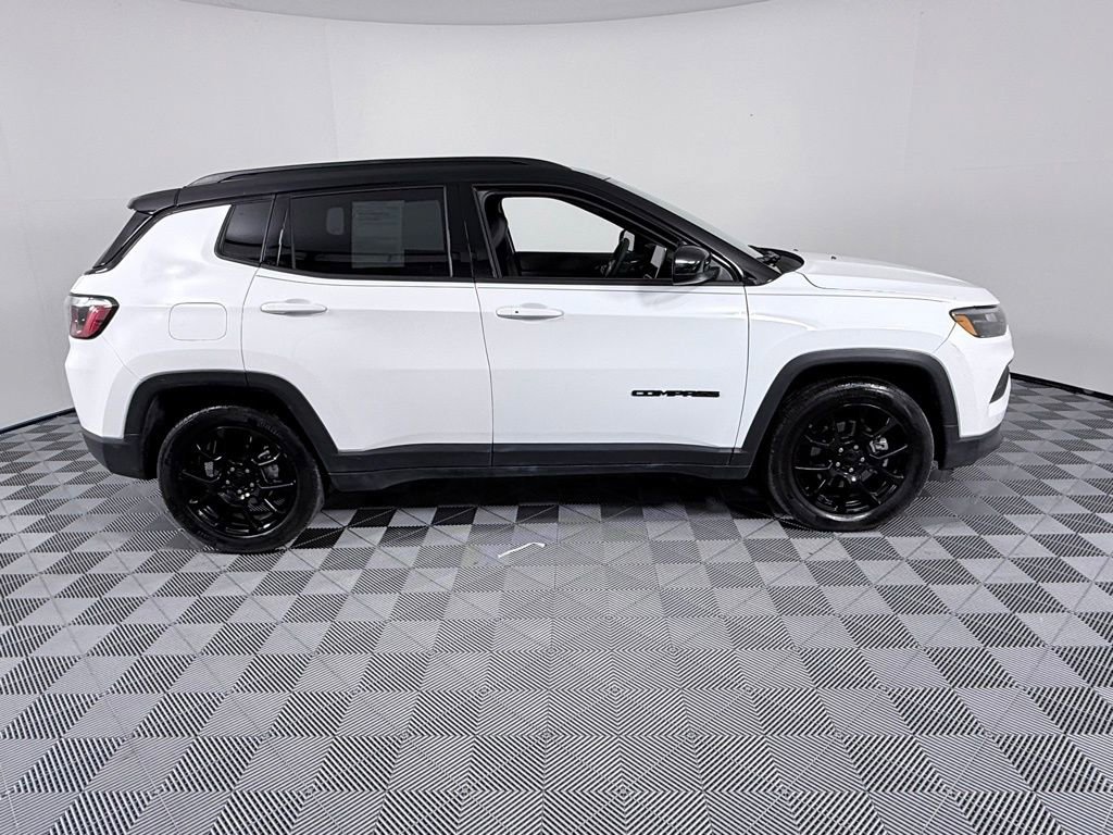 Used 2022 Jeep Compass Altitude image 8