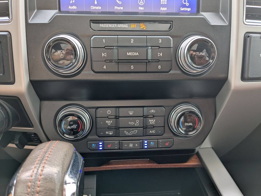 Used 2020 Ford F150 King Ranch w/ Equipment Group 601A Luxury AWD/4WD image 15