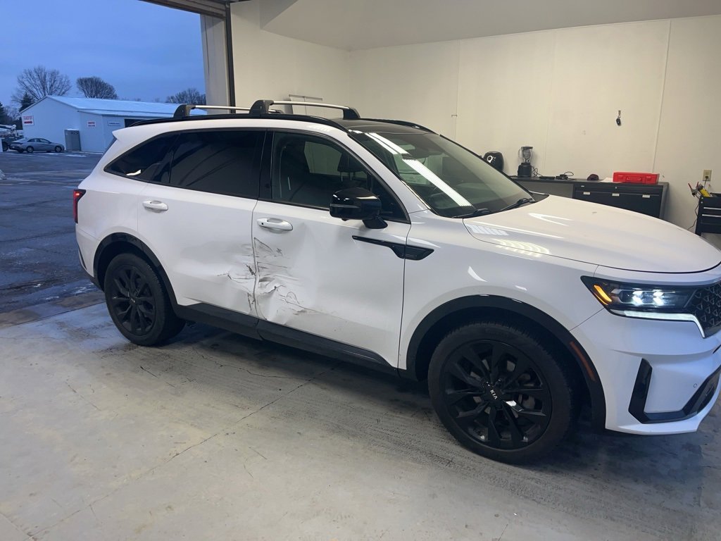 Used 2021 Kia Sorento SX image 2