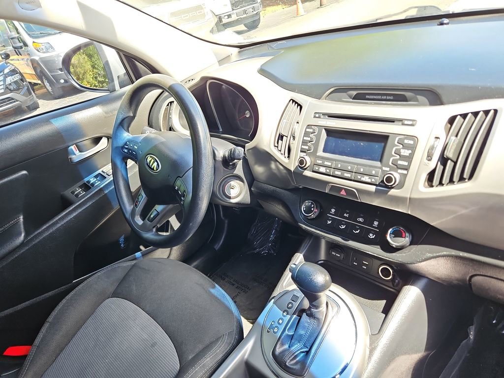 Used 2016 Kia Sportage LX FWD image 8