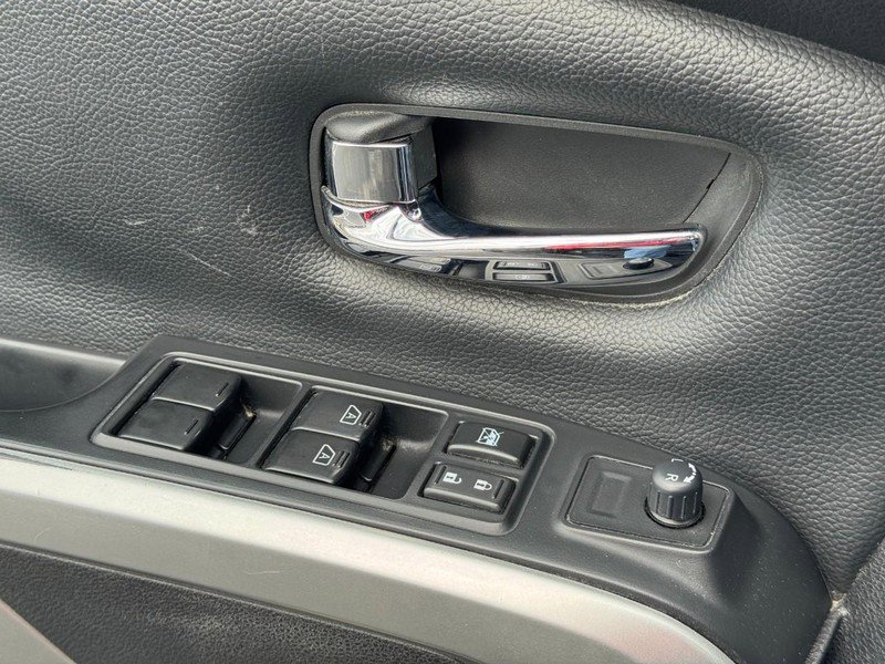 Used 2016 Nissan Titan PRO-4X image 24