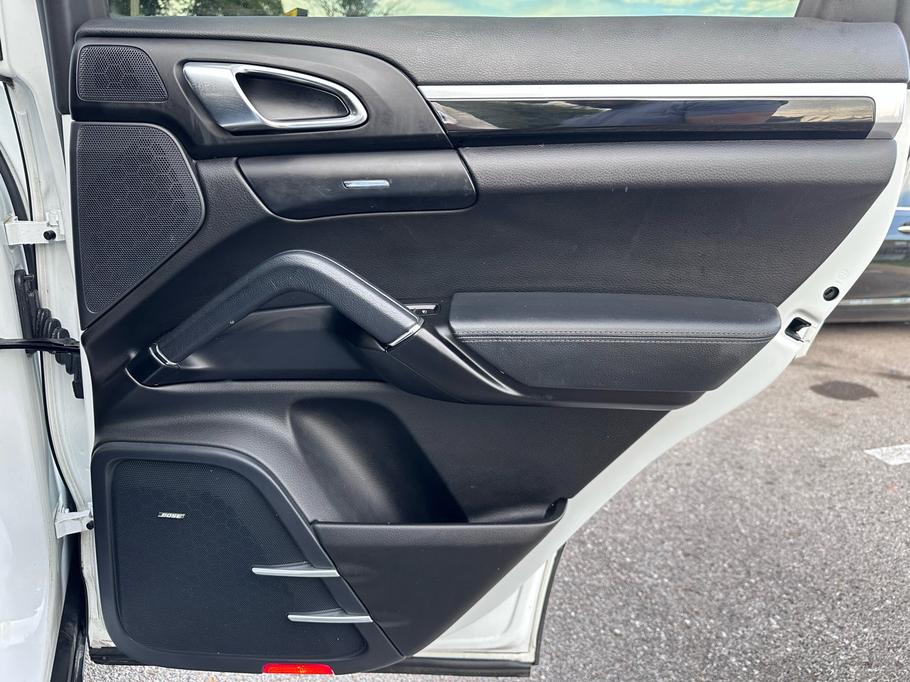 Used 2016 Porsche Cayenne image 39