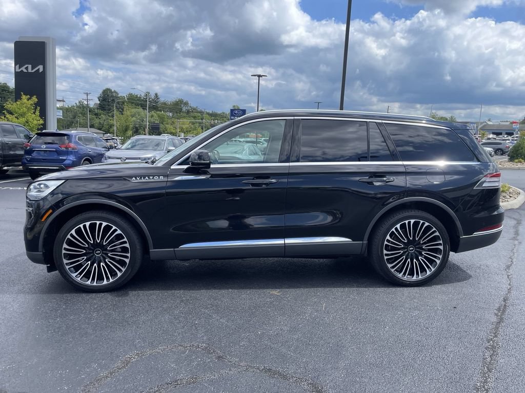 Used 2020 Lincoln Aviator Reserve w/ Equipment Group 202A AWD/4WD image 3