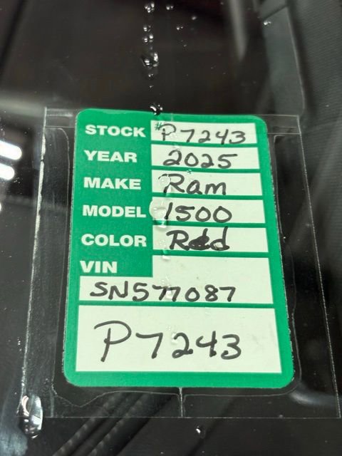 Used 2025 RAM 1500 Laramie AWD/4WD image 22