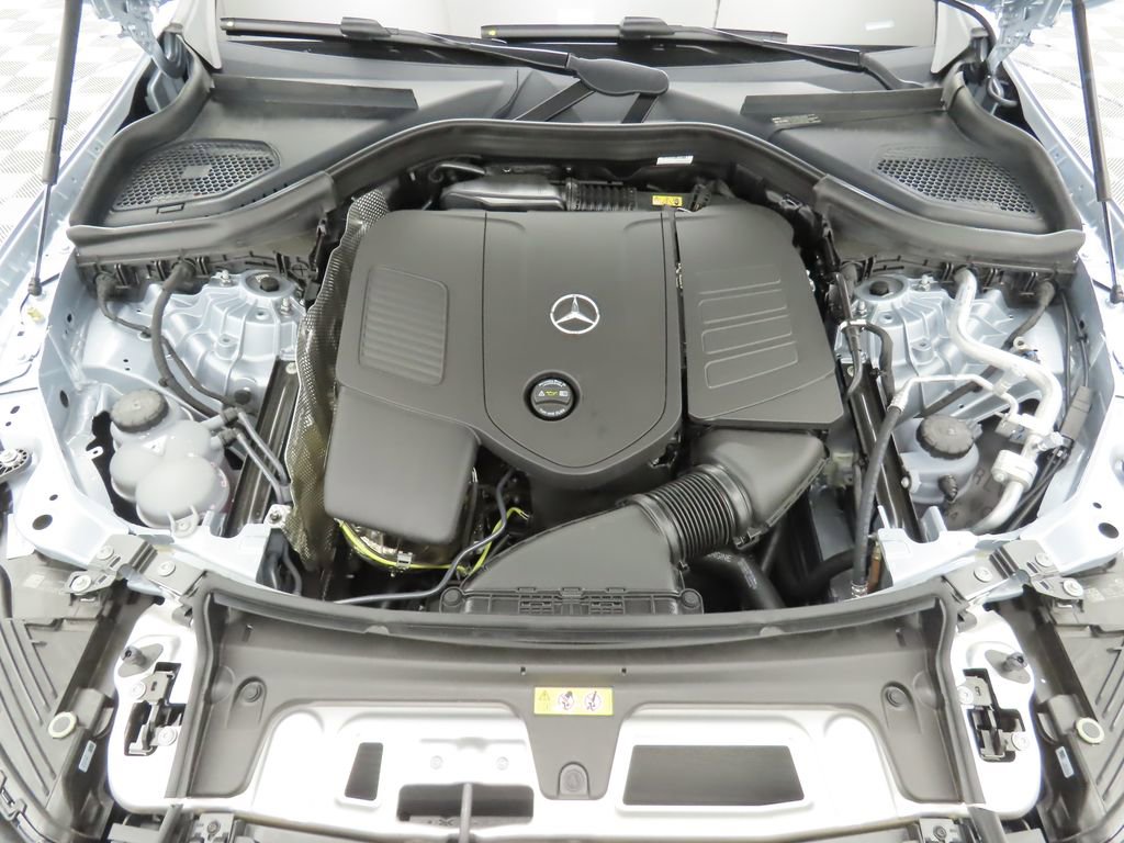 Certified 2025 Mercedes-Benz GLC 300 image 29