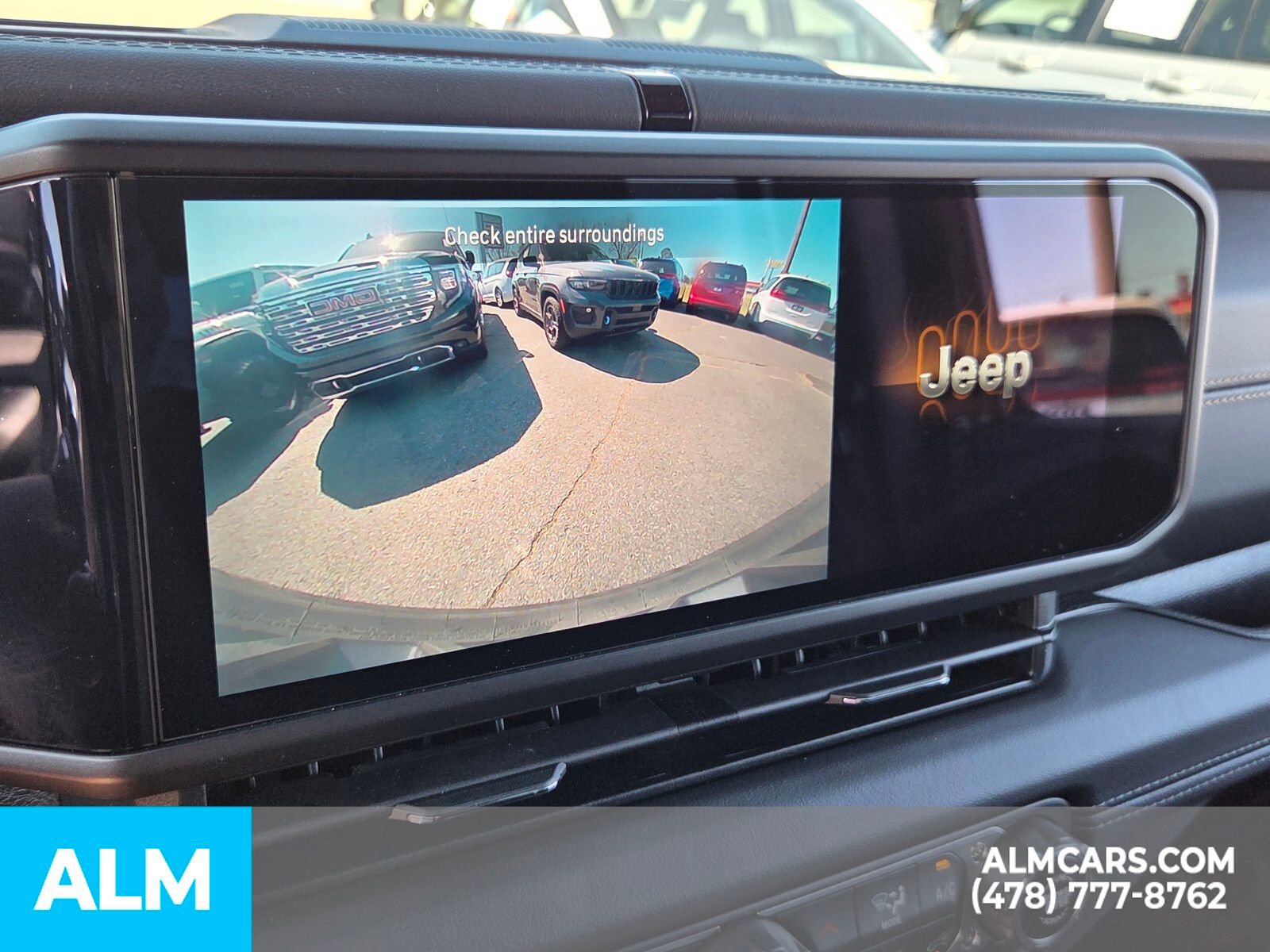 Used 2024 Jeep Wrangler Sahara w/ Safety Group image 24