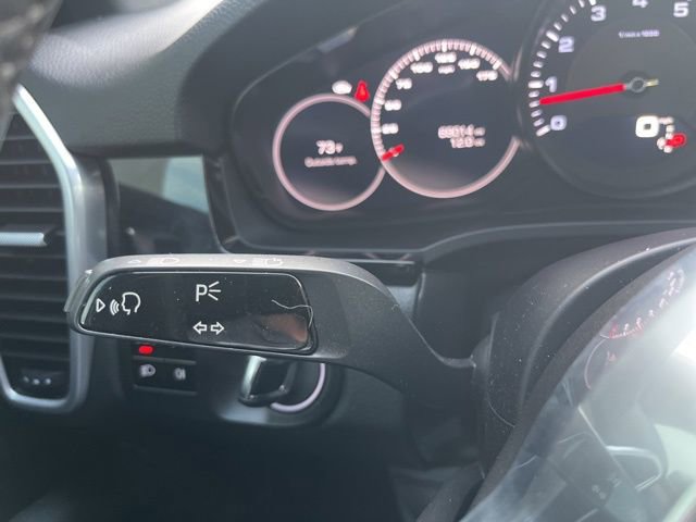 Used 2019 Porsche Cayenne Base image 17