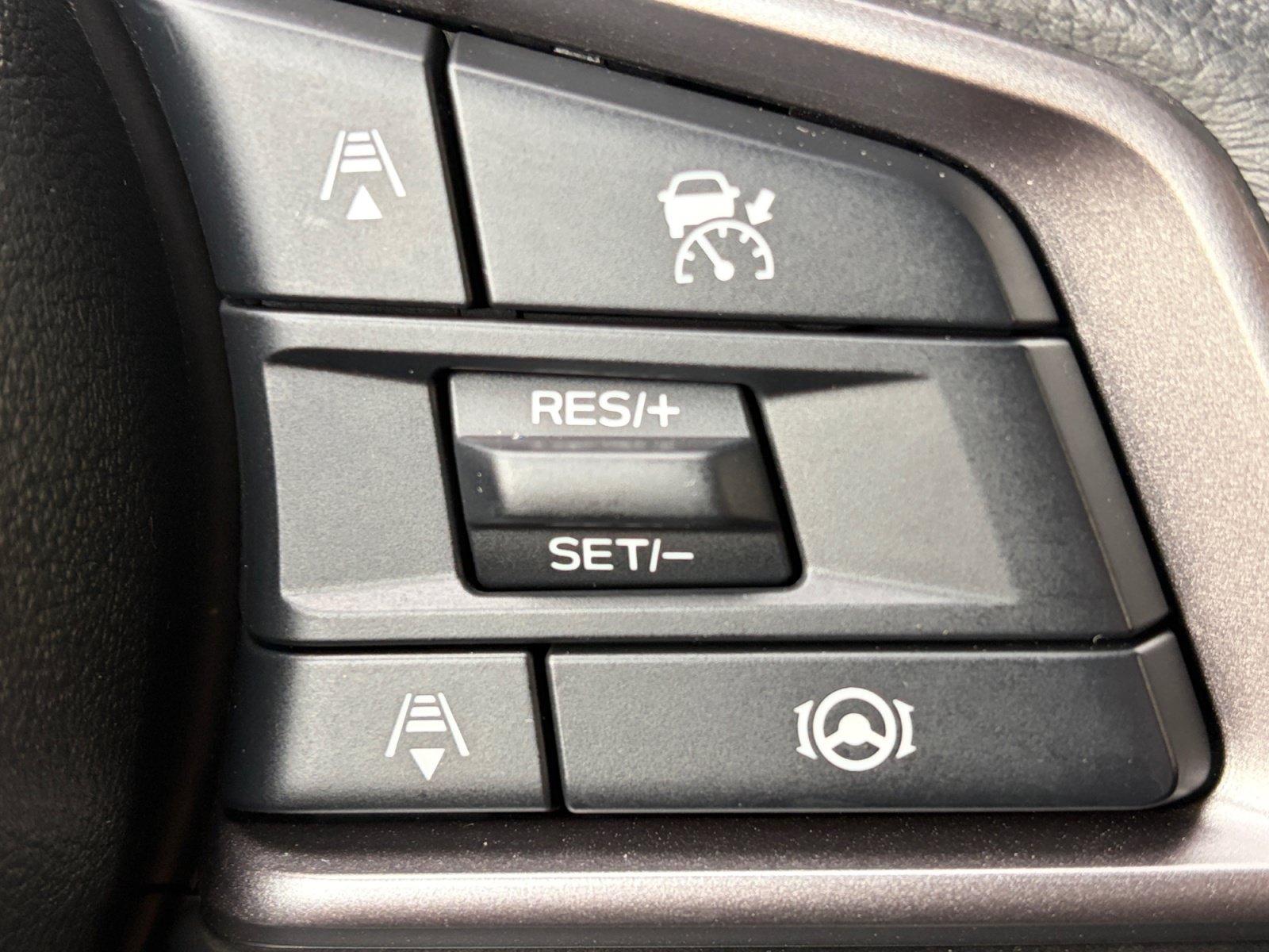 Certified 2025 Subaru Outback Premium AWD/4WD image 18