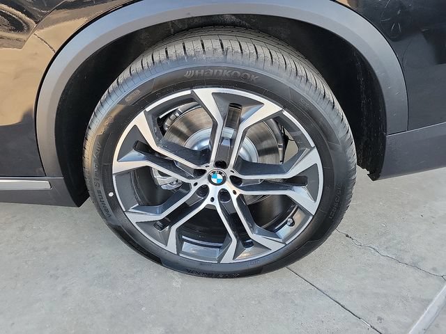 Certified 2025 BMW X5 xDrive50e w/ Premium Package AWD/4WD image 10