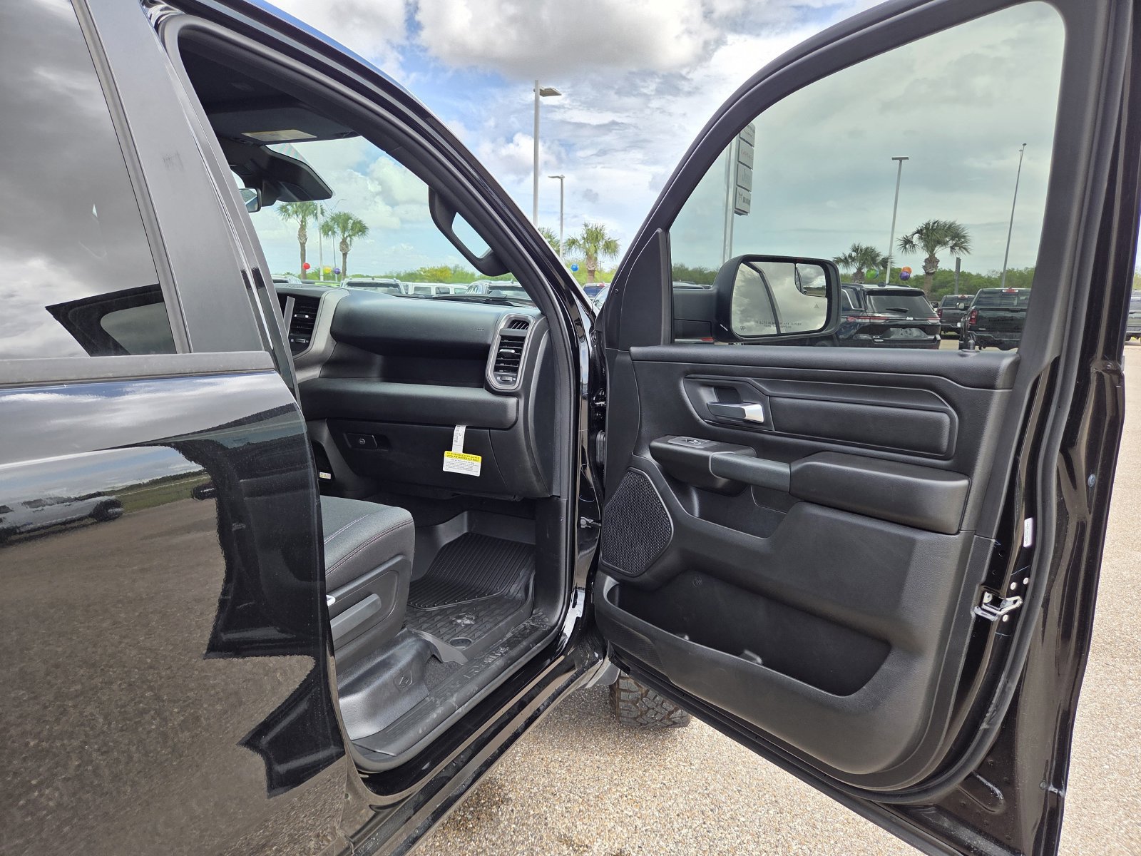 New 2026 RAM 1500 Warlock AWD/4WD image 19