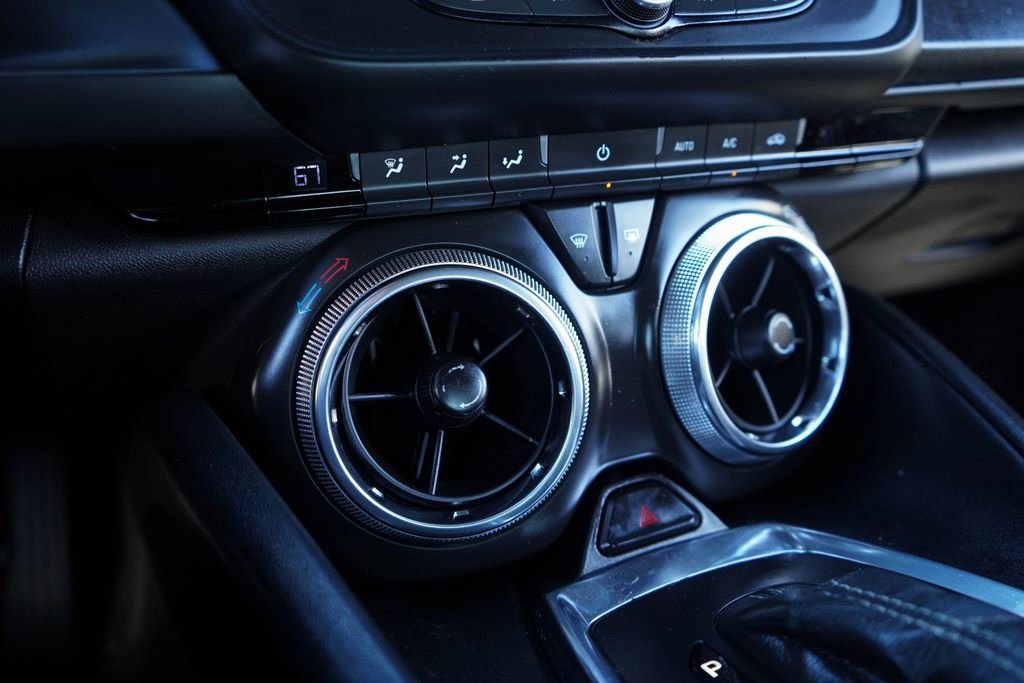 Used 2019 Chevrolet Camaro LT image 22