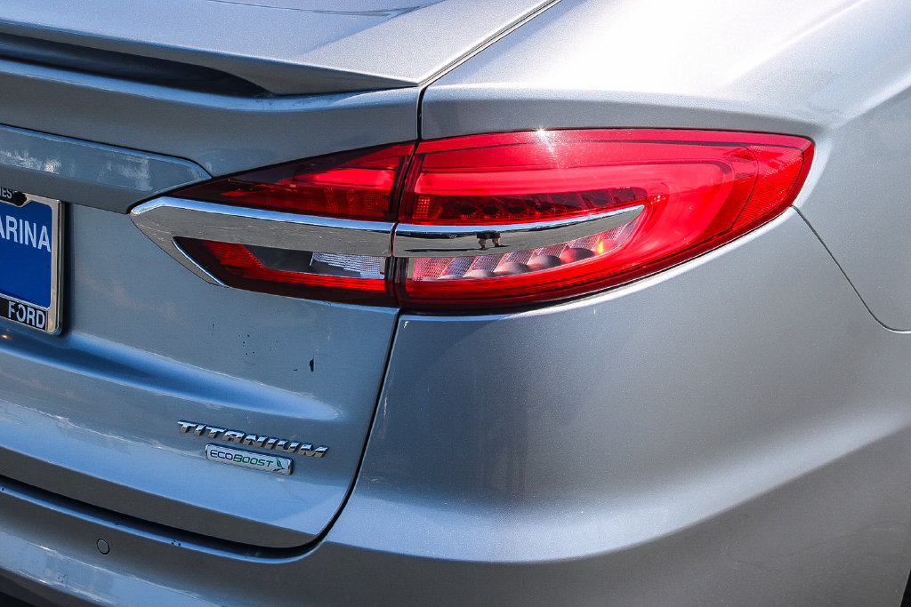 Used 2020 Ford Fusion Titanium FWD image 8
