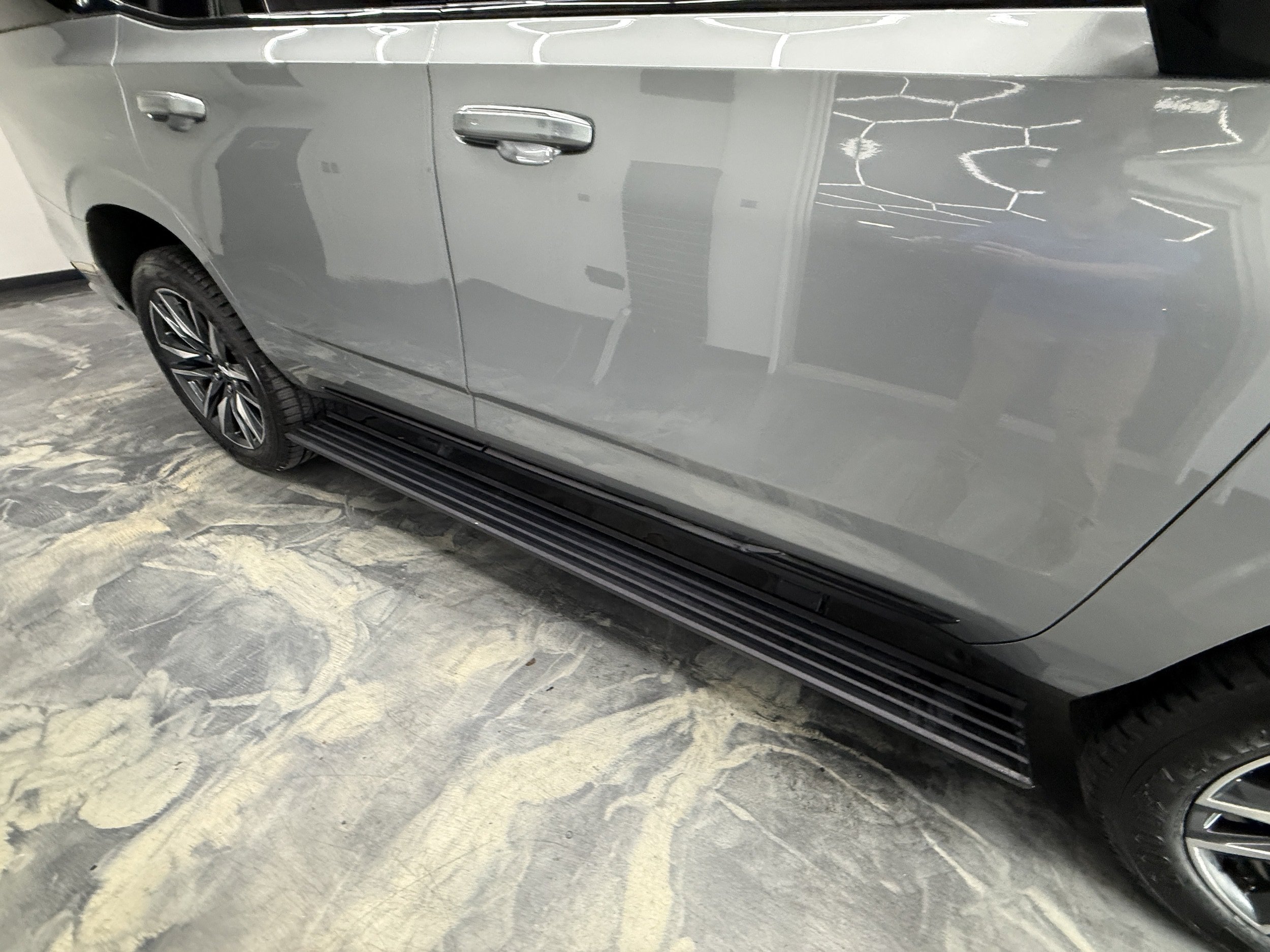 Used 2023 Cadillac Escalade Sport w/ LPO, ONYX Package AWD/4WD image 35