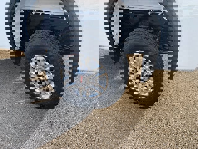 New 2026 GMC Sierra 2500 SLE w/ SLE Convenience Package image 9