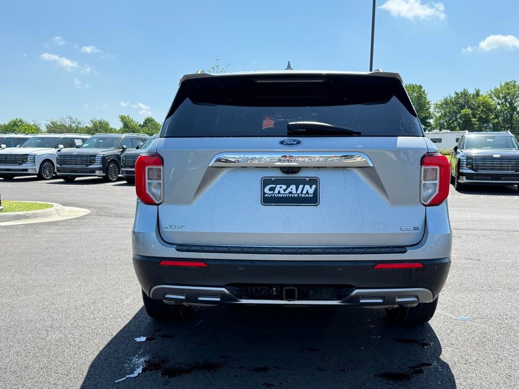 Used 2020 Ford Explorer XLT w/ Equipment Group 202A AWD/4WD image 6