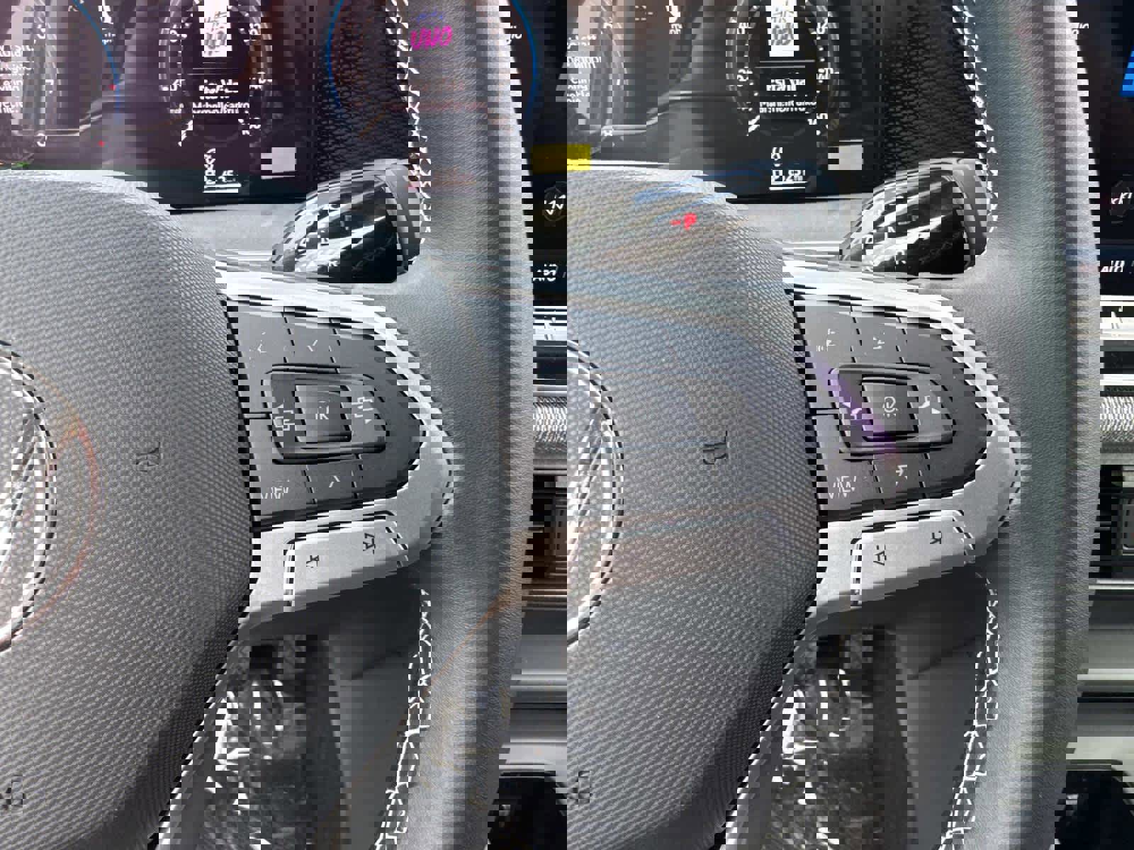 New 2025 Volkswagen Tiguan S image 29