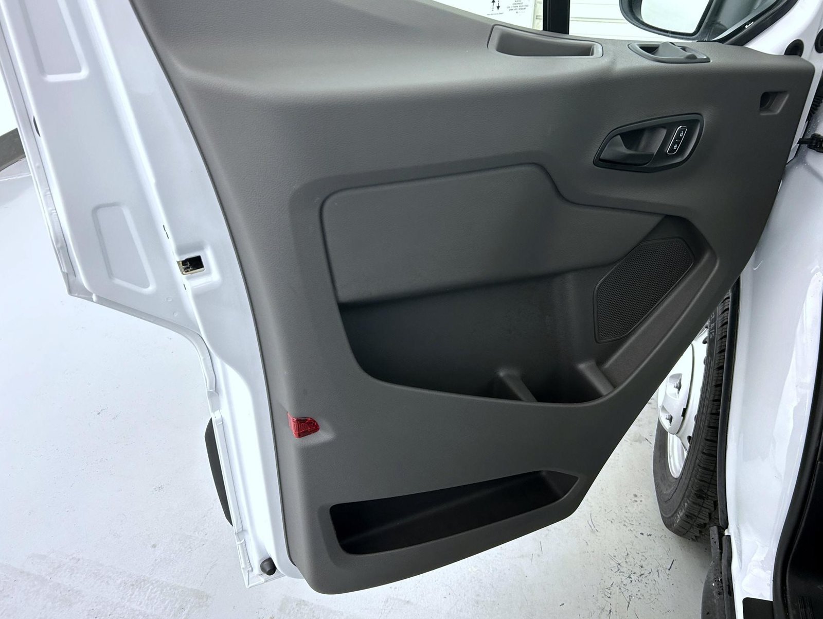 New 2026 Ford Transit 150 148 Medium Roof AWD image 9
