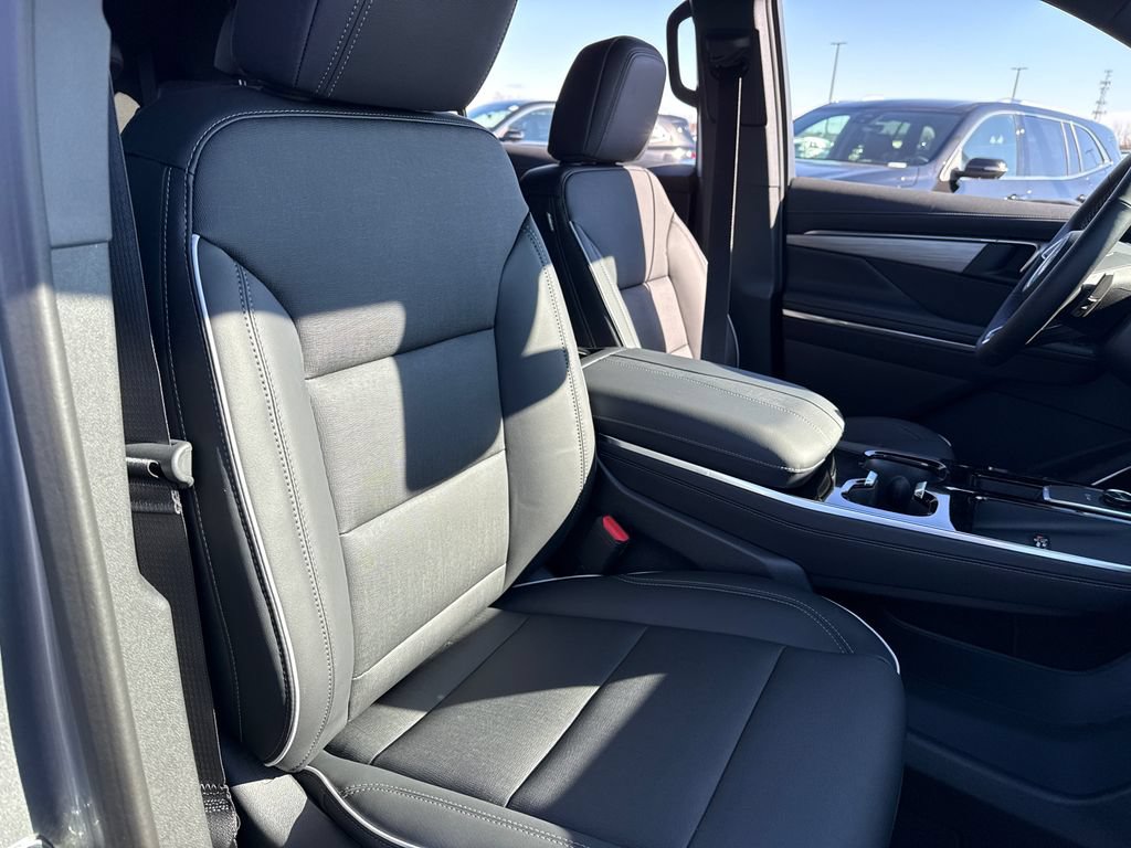 New 2026 Buick Enclave Preferred w/ Power Package AWD/4WD image 41