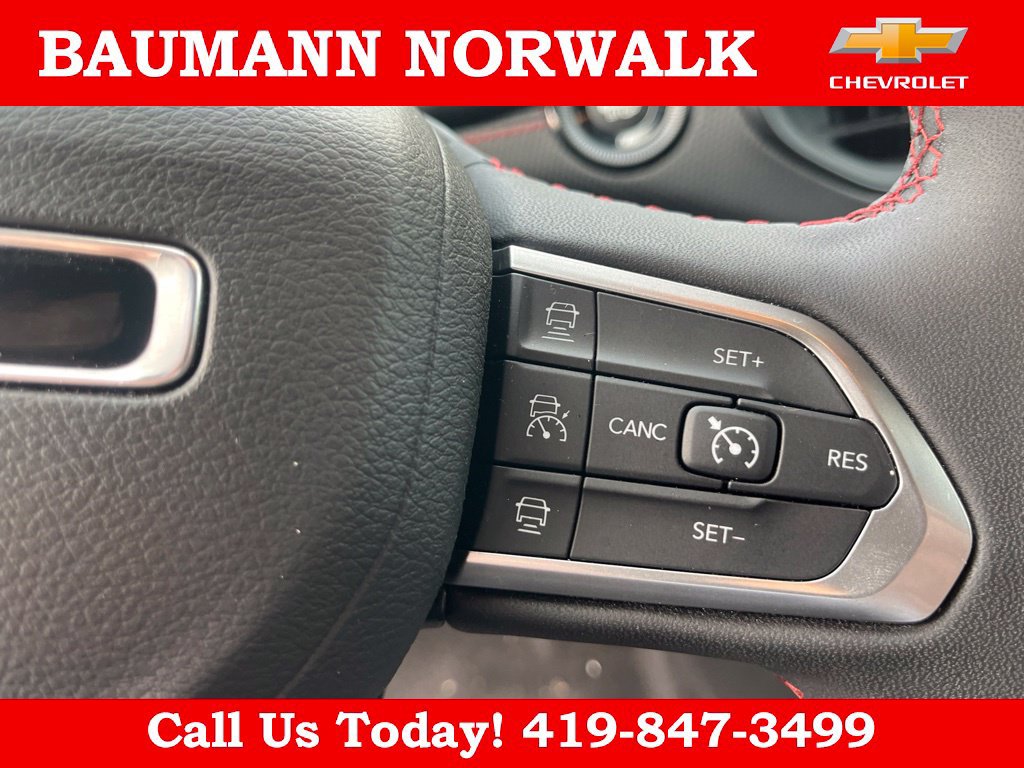Used 2025 Jeep Compass Trailhawk AWD/4WD image 30