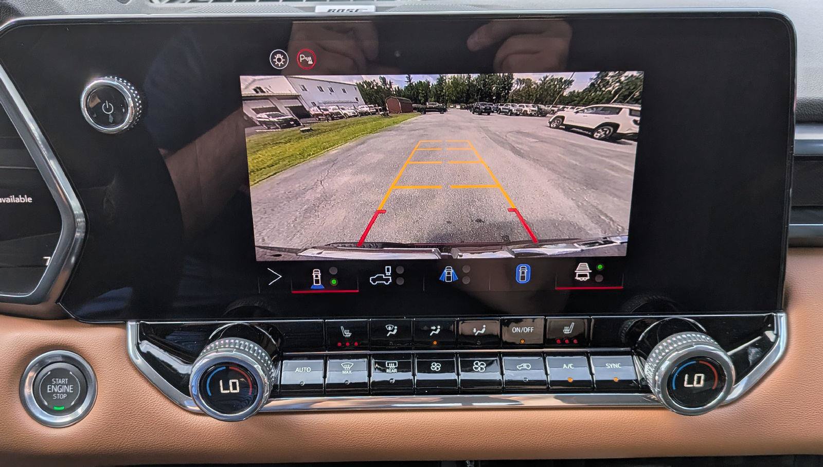 New 2026 GMC Canyon AT4 w/ Technology Plus Package AWD/4WD image 17