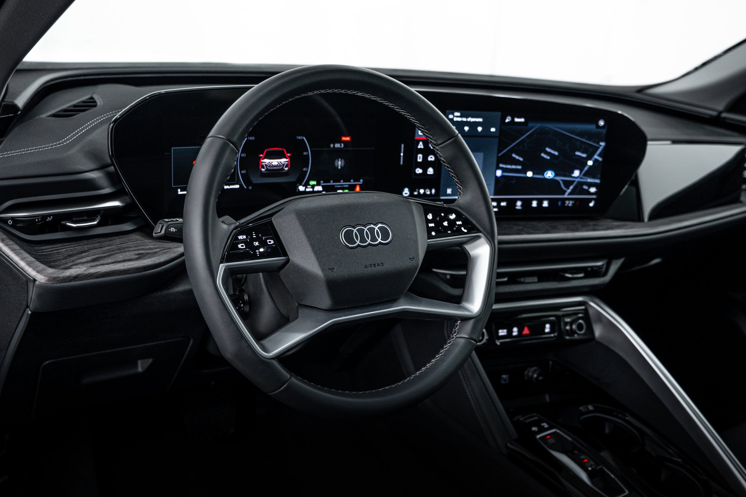 Certified 2025 Audi Q5 Premium w/ Convenience Package AWD/4WD image 10