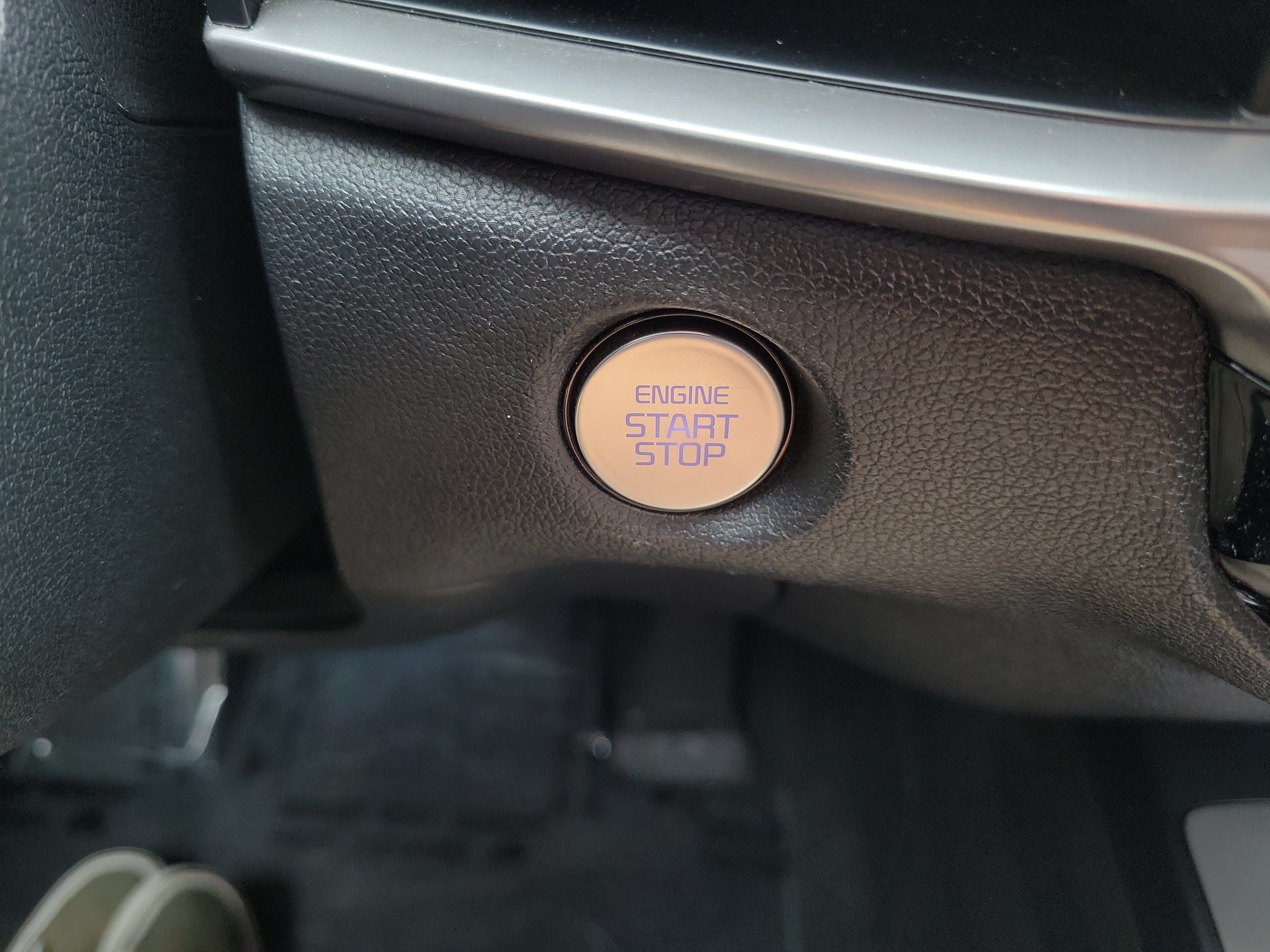 Certified 2024 Kia Sorento LX FWD image 31