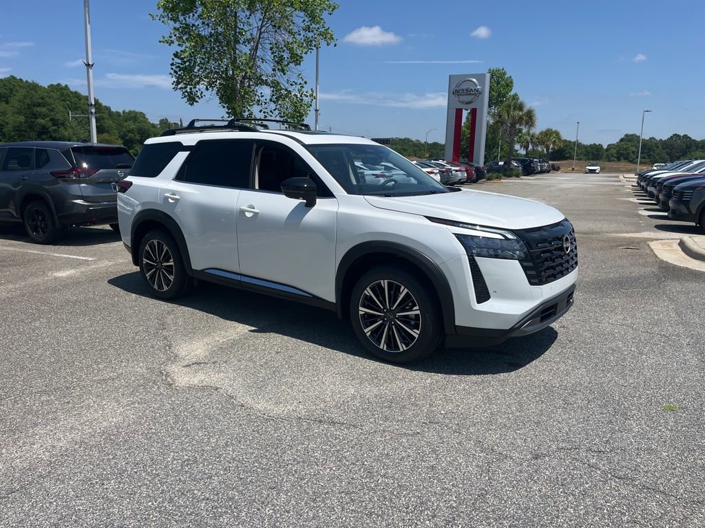 New 2026 Nissan Pathfinder Platinum w/ Cargo Package FWD image 1