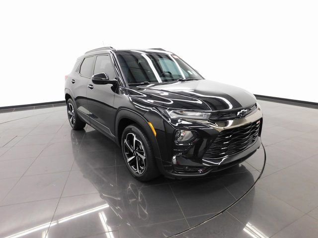 Used 2023 Chevrolet TrailBlazer RS w/ Convenience Package image 2