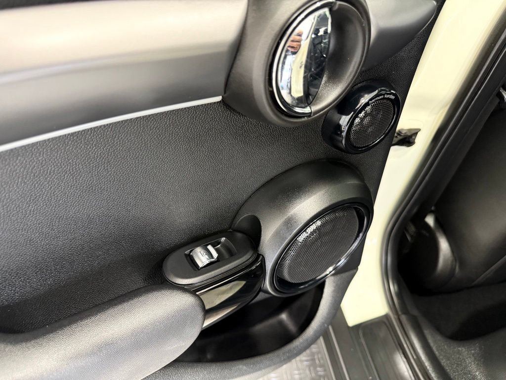 Used 2023 MINI Cooper S w/ Premium Package FWD image 21