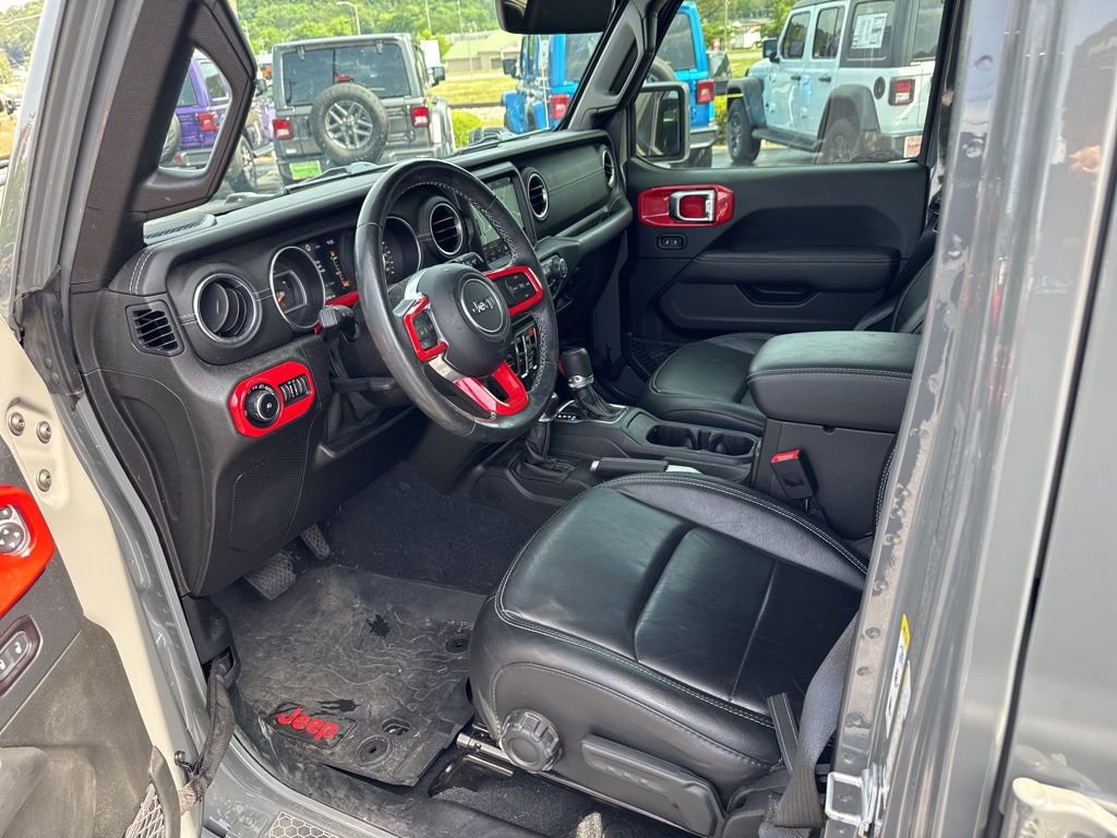 Used 2019 Jeep Wrangler Unlimited Sahara AWD/4WD image 12