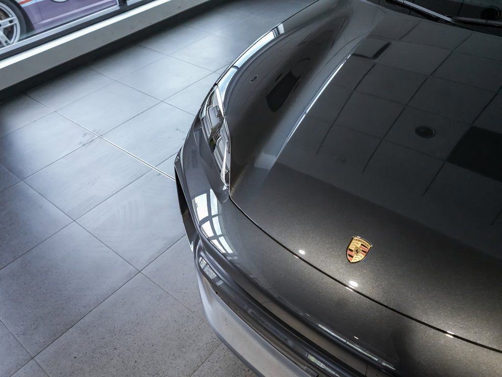 New 2026 Porsche Macan 4S Electric image 33