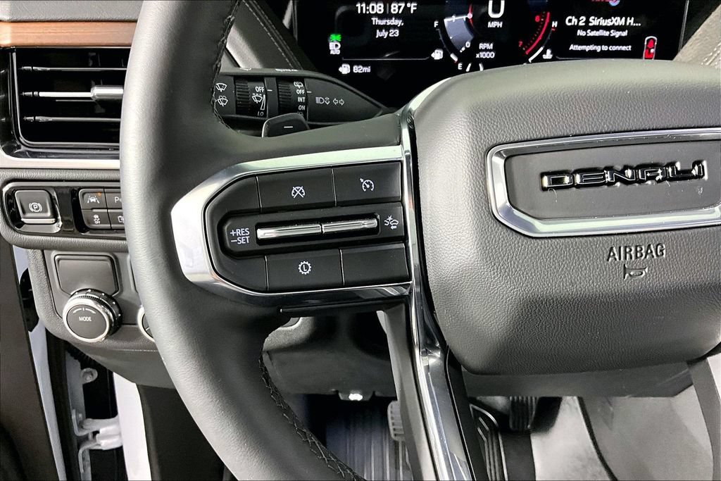 Used 2026 GMC Yukon XL Denali RWD image 10
