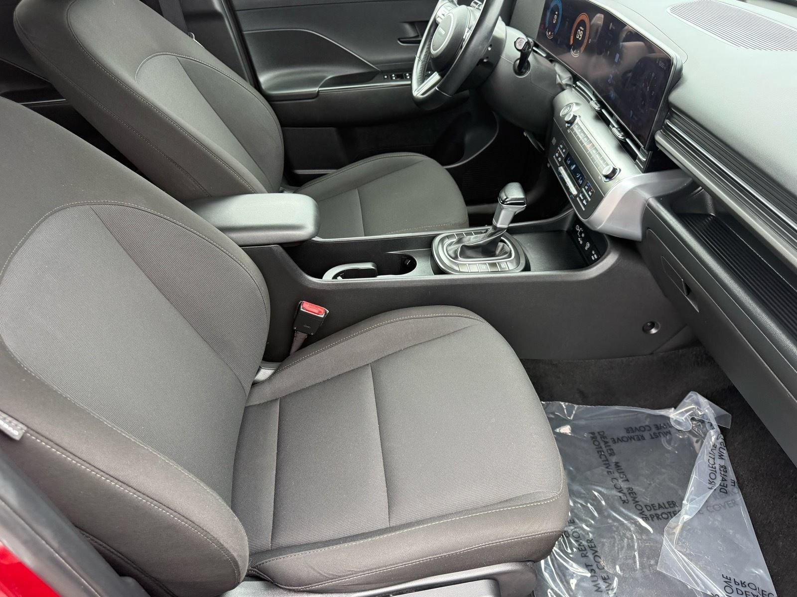 Used 2025 Hyundai Kona SEL FWD image 31