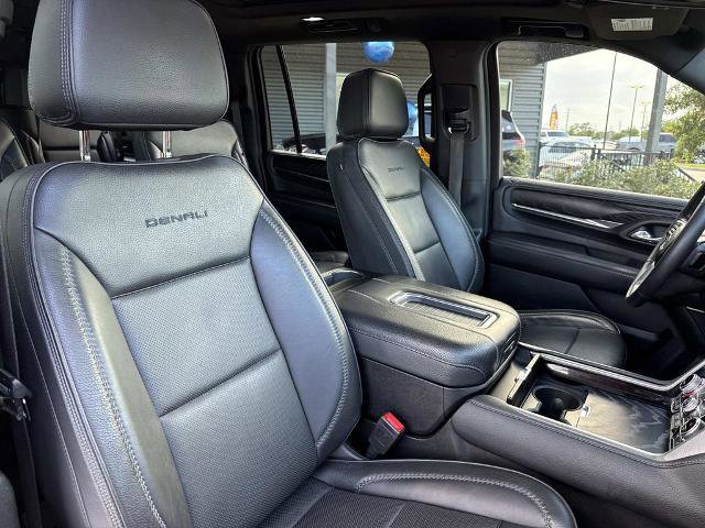Used 2023 GMC Yukon XL Denali image 14