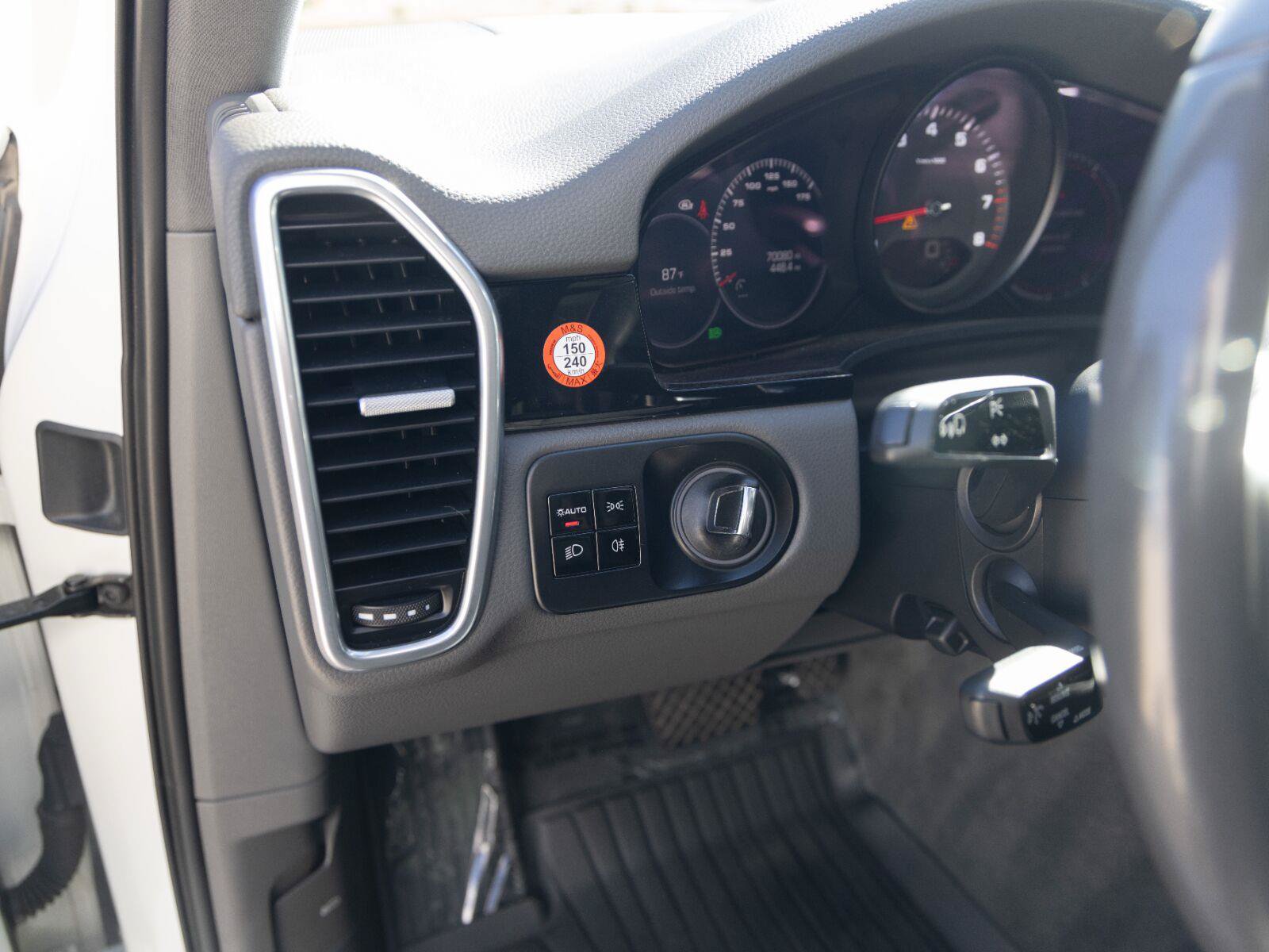 Used 2020 Porsche Cayenne AWD/4WD image 22