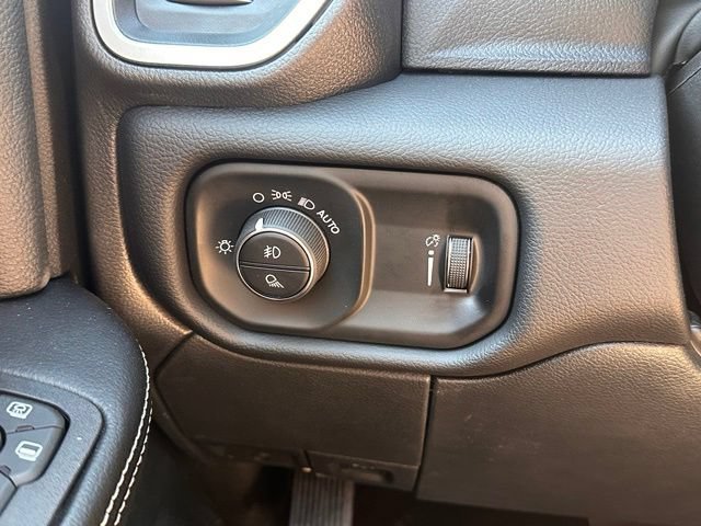 New 2026 RAM 3500 Big Horn AWD/4WD image 16