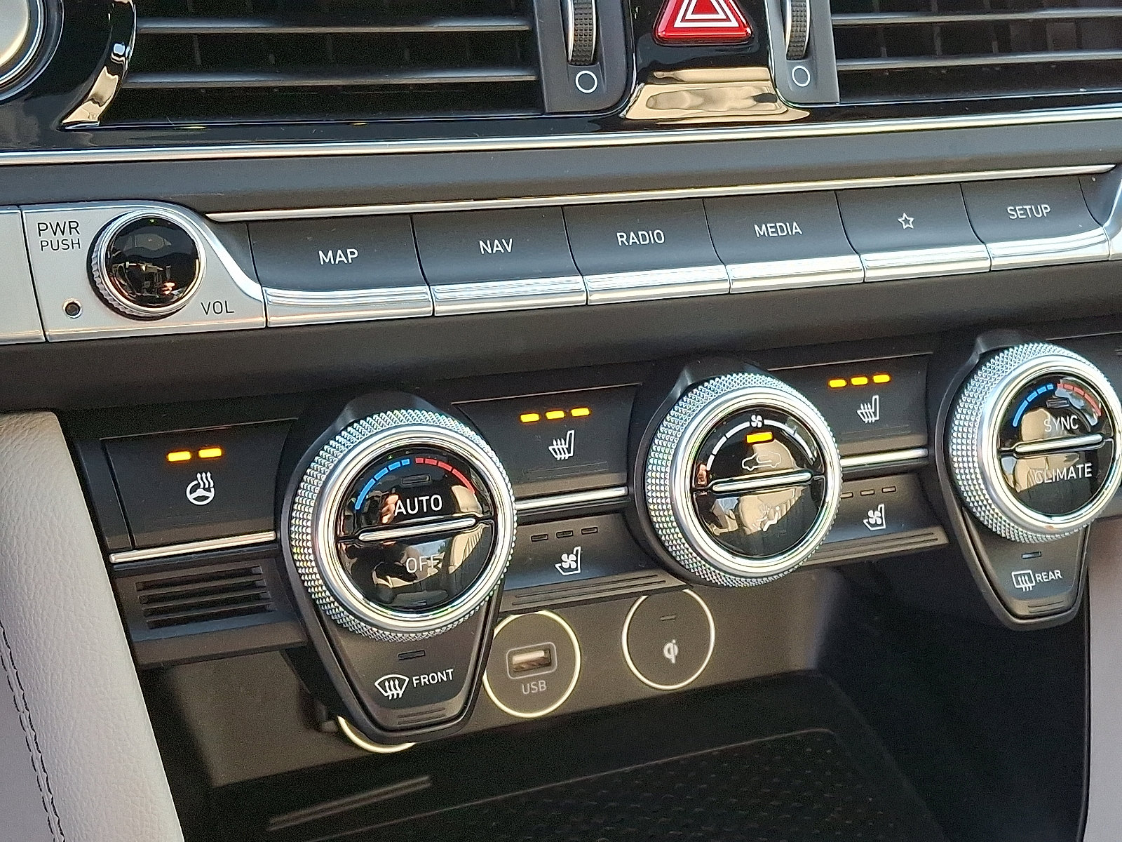 Certified 2023 Genesis G70 2.0T w/ Sport Prestige Package image 23