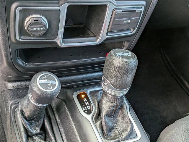 Used 2018 Jeep Wrangler Unlimited Sport AWD/4WD image 11