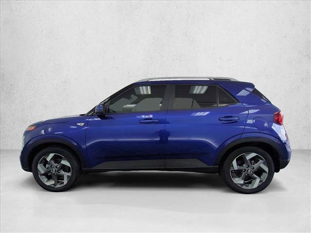 Used 2022 Hyundai Venue Limited FWD image 9