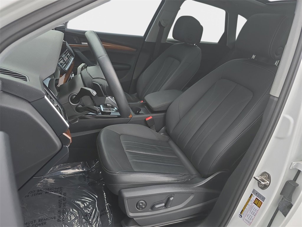 Certified 2023 Audi Q5 2.0T Premium w/ Convenience Package image 12