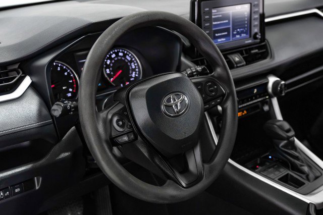 Used 2022 Toyota RAV4 XLE AWD/4WD image 14