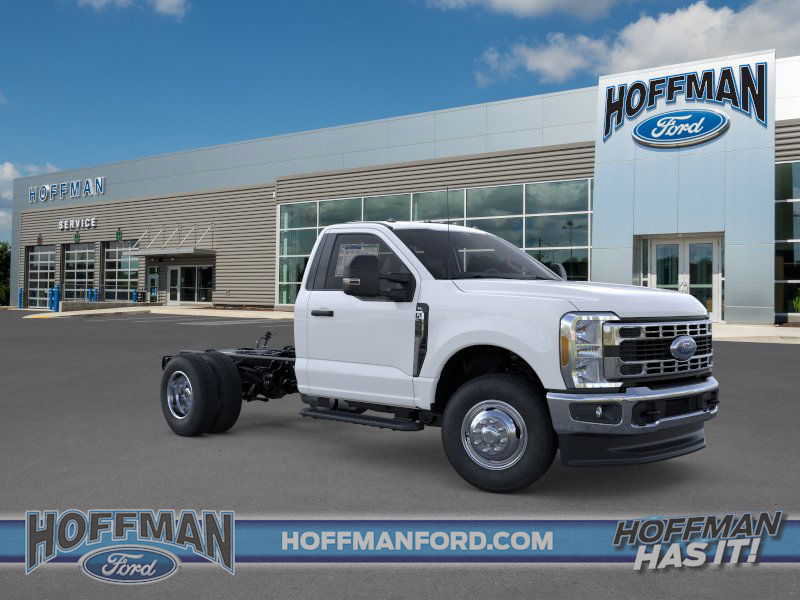 New 2025 Ford F350 XL w/ XL Chrome Package