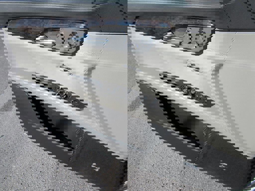 Used 2017 Cadillac CT6 Luxury image 28