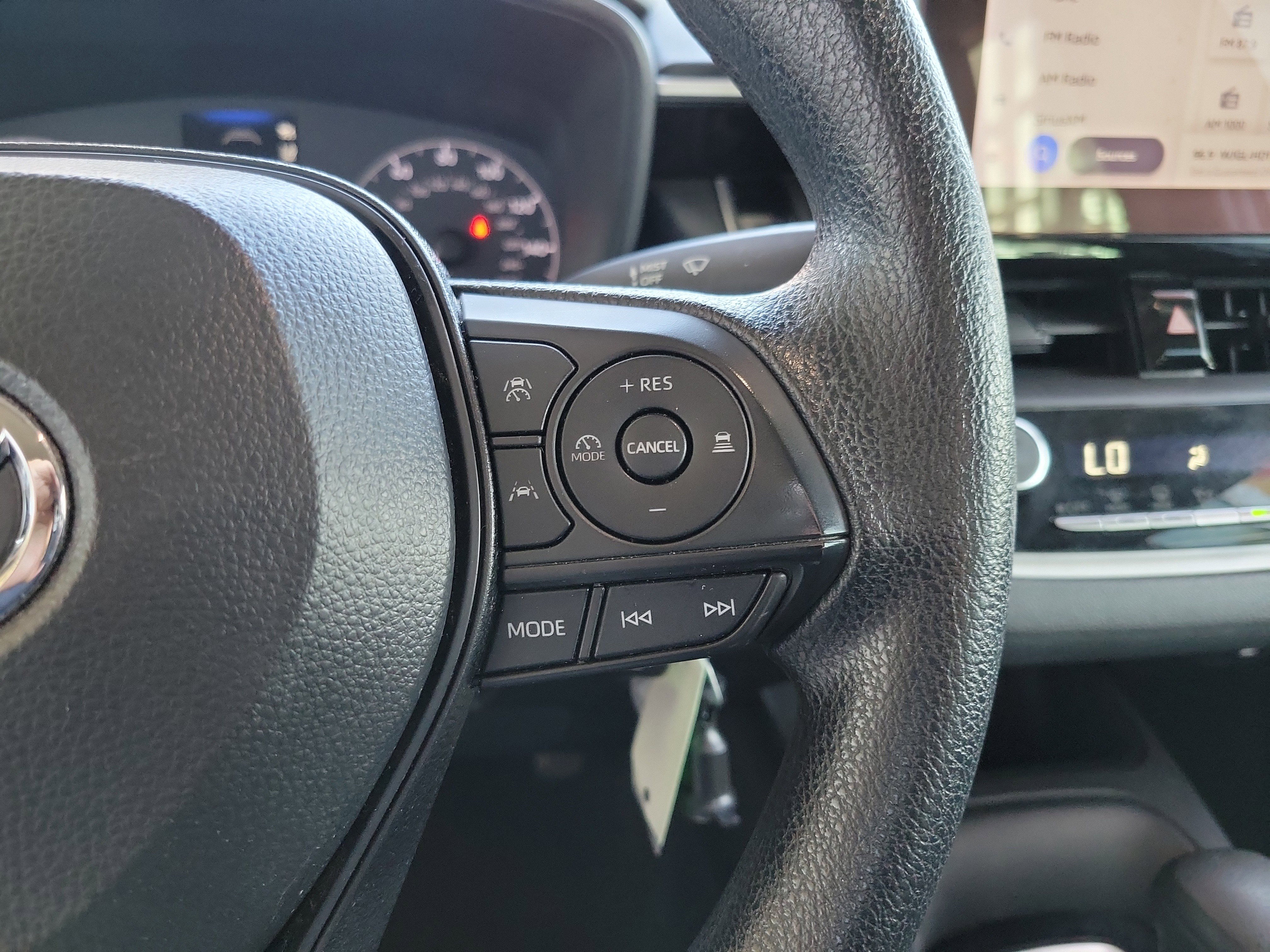 Used 2024 Toyota Corolla LE image 18