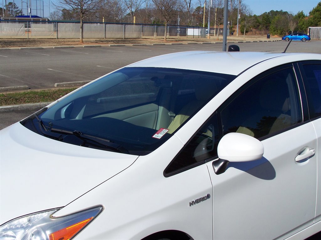 Used 2013 Toyota Prius Two image 12