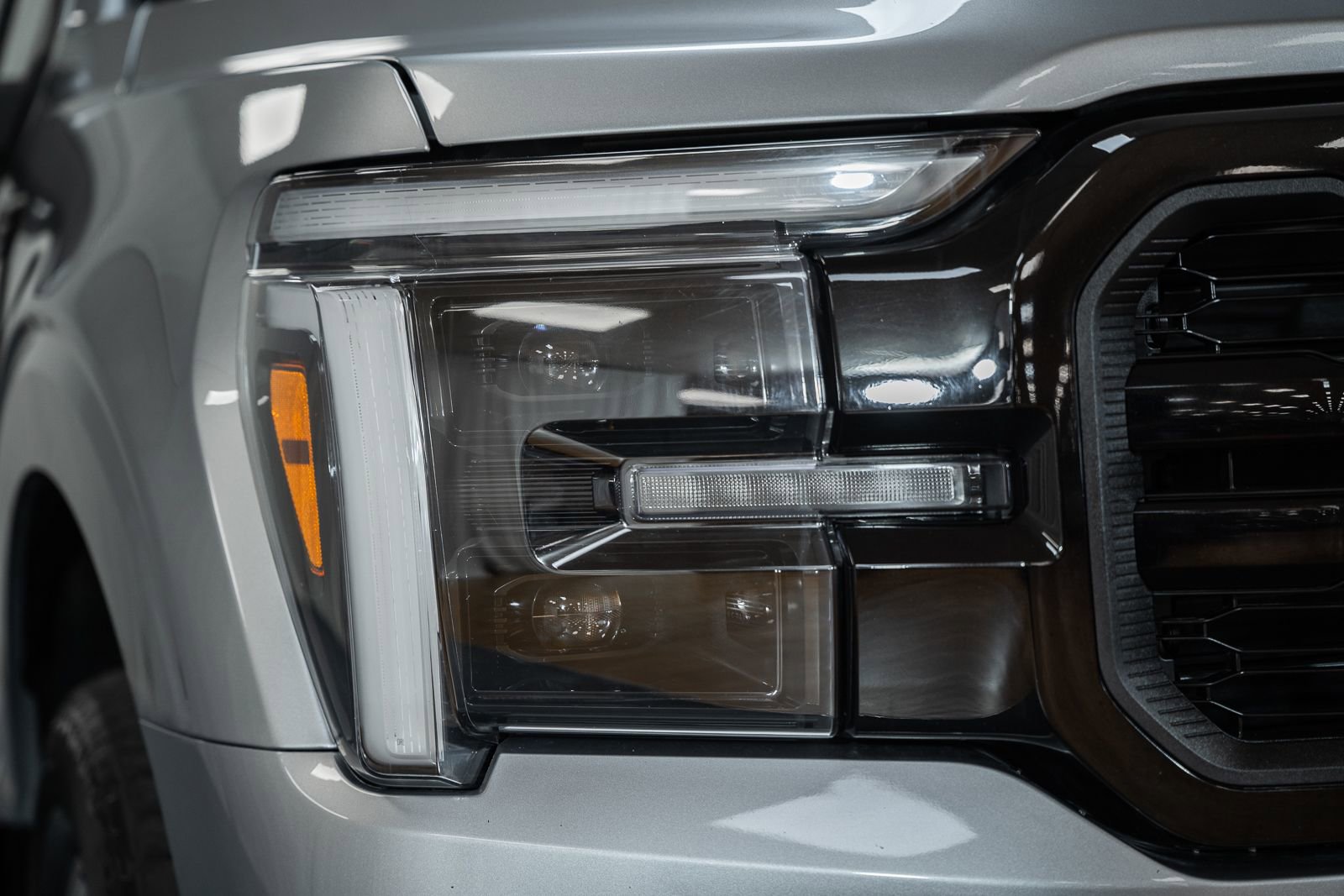 Certified 2024 Ford F150 Lariat AWD/4WD image 13