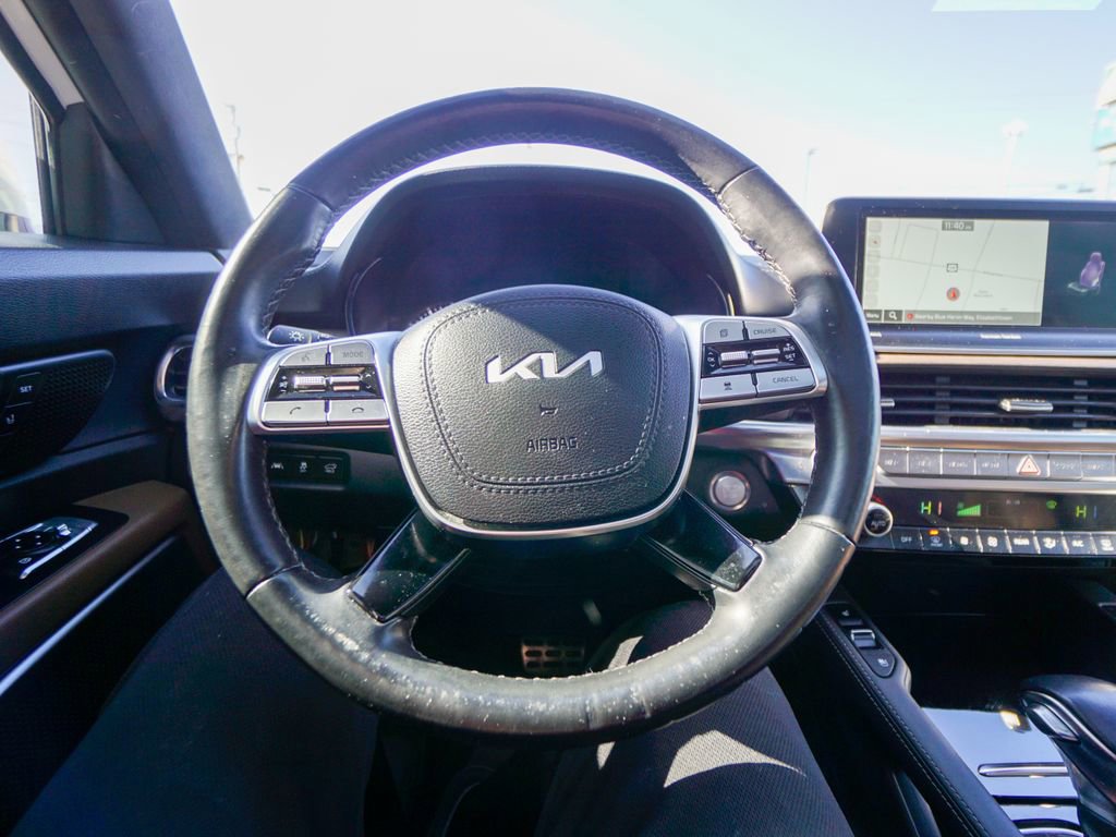 Used 2022 Kia Telluride SX w/ SX Prestige Package image 24