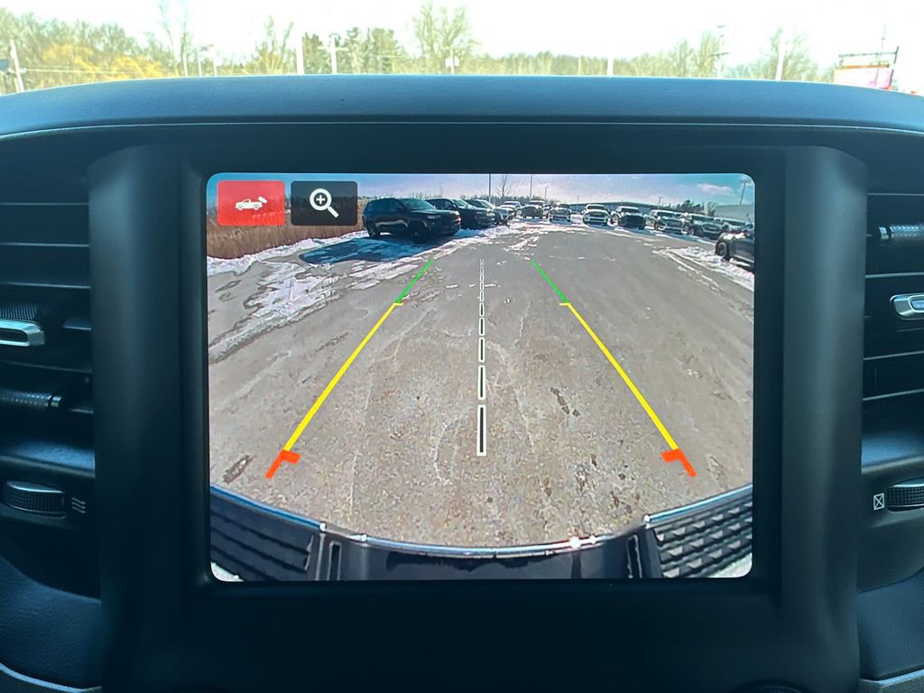 Used 2024 RAM 3500 Tradesman w/ Chrome Appearance Group image 4